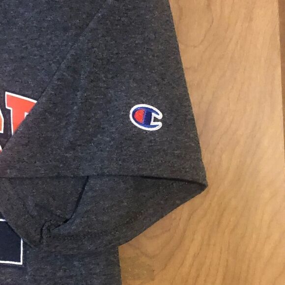 Champion Syracuse Basketball tshirt. Size Small. Blue - Picture 3 of 3